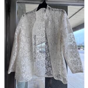 Vintage 1960's ILGWU Union Made lace blouse size 36